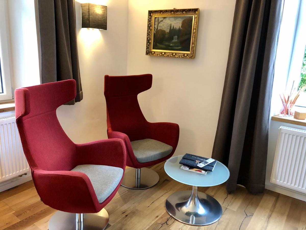 Das Logierhaus Bad Alexandersbad Bagian luar foto